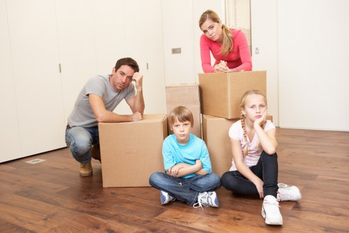 Moving van and packing support for Bayswater residents
